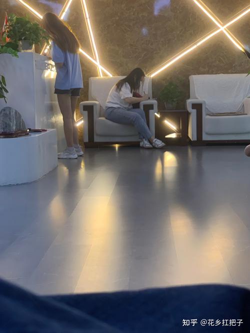 科技值得去吗?是金融公司吗?里面怎么样?
